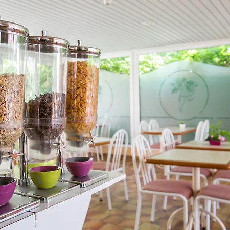 贝尔绿树酒店 酒店 邦多勒