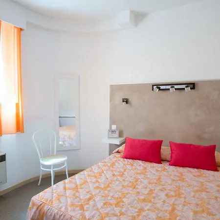 贝尔绿树酒店 邦多勒