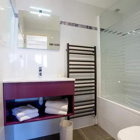 贝尔绿树酒店 2*