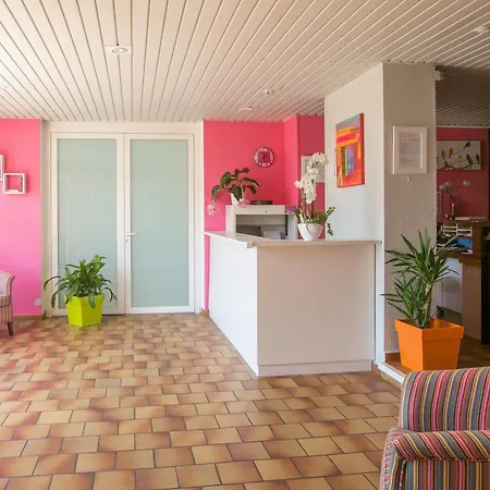 贝尔绿树酒店 酒店