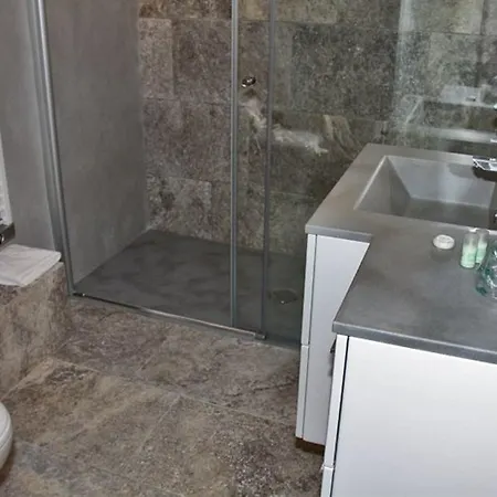 贝尔绿树酒店 2*